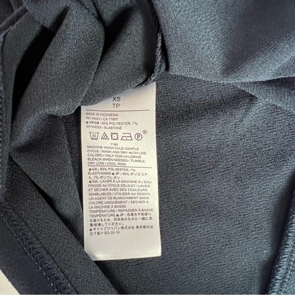 Banana Republic Factory Twist-Front Camisole, Preppy Navy, Size XS - Picture 9 of 10